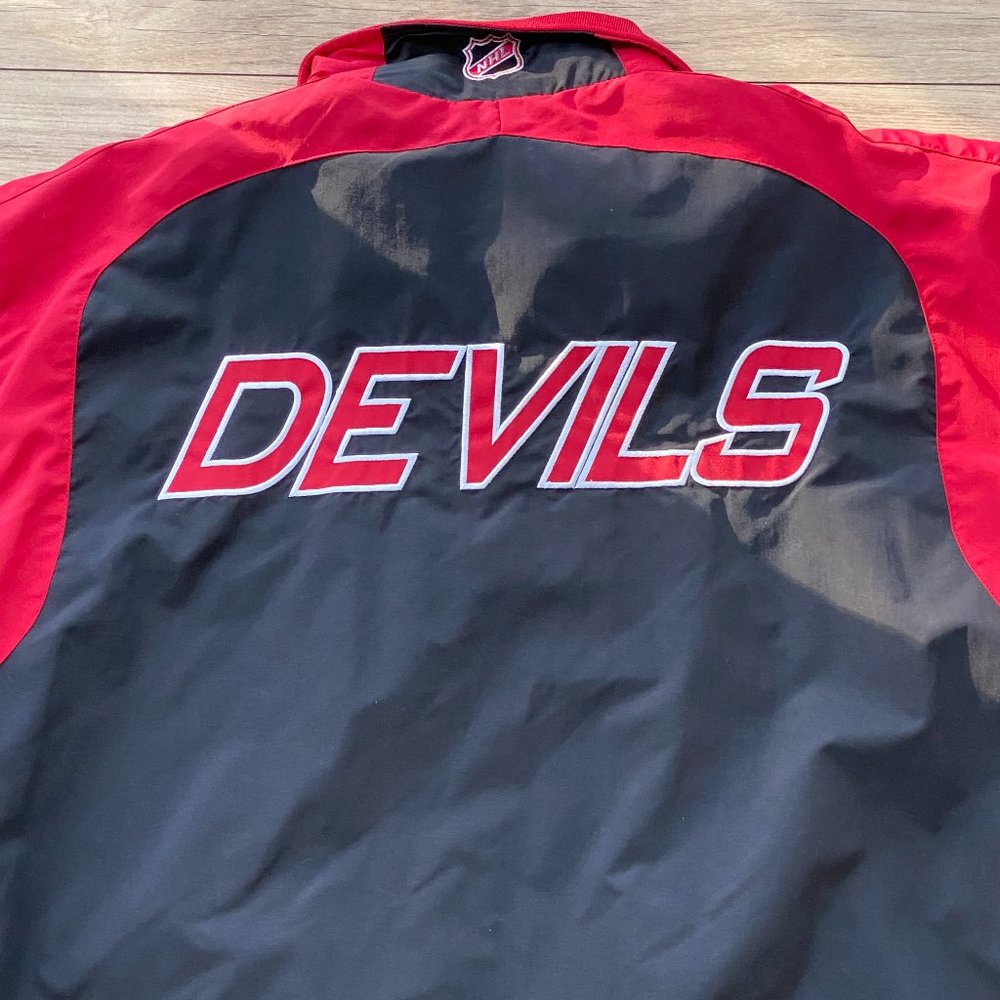 New Jersey Devils Jacket (Large) - Picture 4 of 8